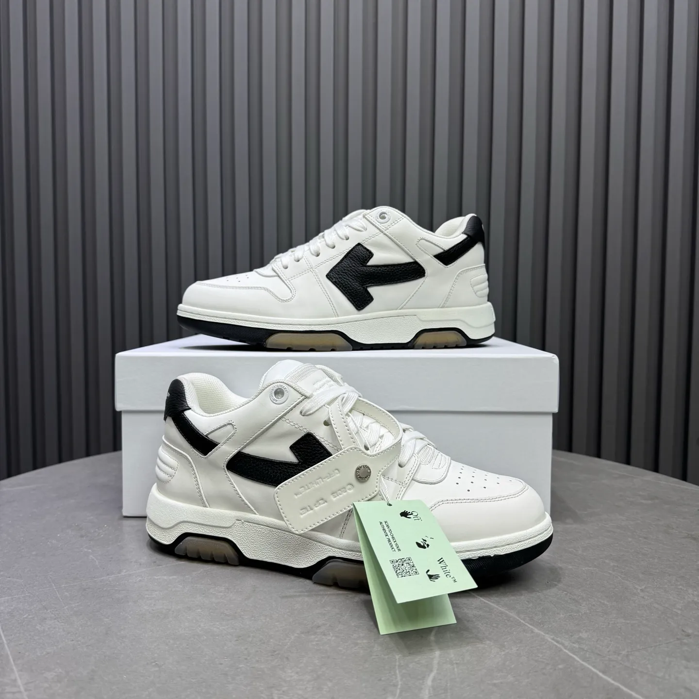 P620 OFF WHITE⚡️Couple model⚡️35-40 women’s model 39-46 men’s model
